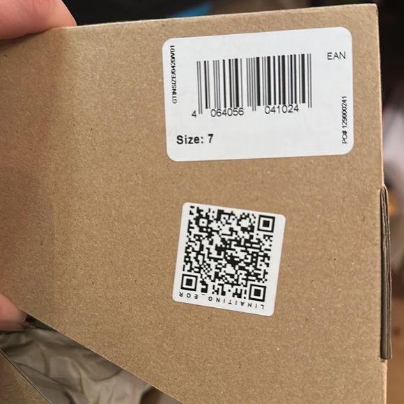 2022 Yeezy Foam Runner ‘Stone Sage’ - Picture 10 of 10